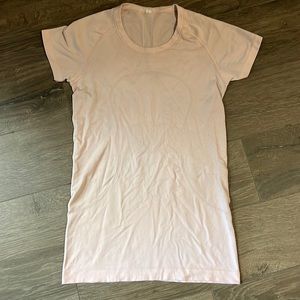 Lulu lemon swiftly tech short sleeve